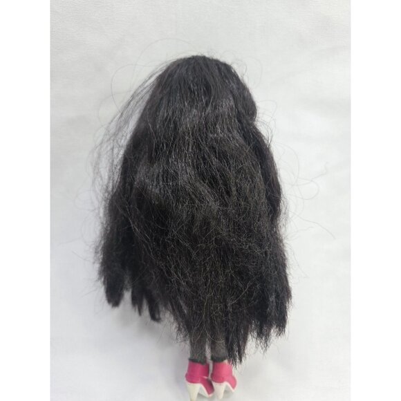 Bratz Jade 10th Anniversary Fashion Doll - Picture 10 of 14